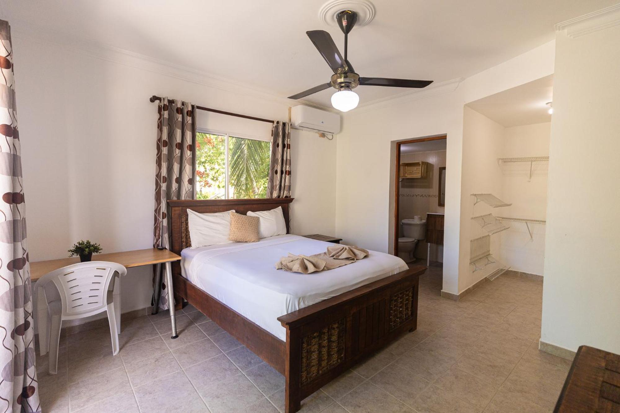 Hostal Las Rosas De Пунта-Кана Экстерьер фото