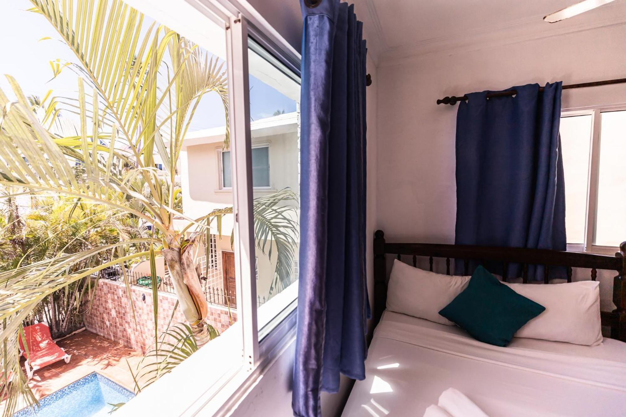 Hostal Las Rosas De Пунта-Кана Экстерьер фото
